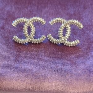 Elegant Silver Crystal Designer Inspiref Gorgeous Earrings 1 Pr Gift Too